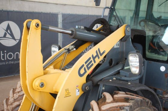 Gehl AL600 Diesel Wheel Loader 2017 Gehl AL600 2017 2 Wheel Loaders image 13