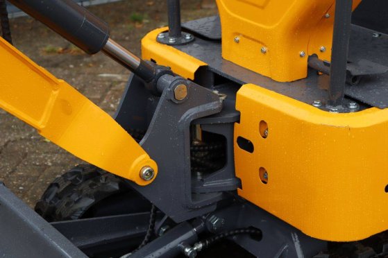 Mini Excavator CMH C12 Diesel 7kW 2026 New CMH C12 2026 1 image 13