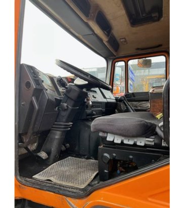 Vacuum Truck MAN 35.402 8x4 Diesel 1995 35.402 8x4 1995 2 image 13