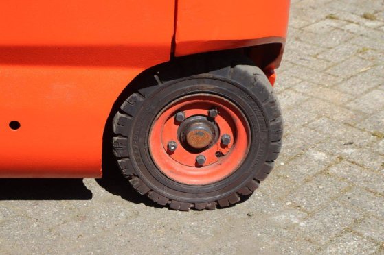 Linde E25-02 Electric Forklift 2500kg 5.3m 2011 E25-02 2011 2 Forklift image 13