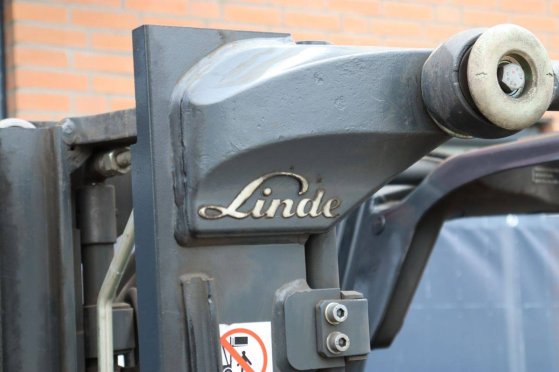 Linde E16L-02 Electric Forklift 1600kg 2020 E16L-02 2020 2 Forklift image 13