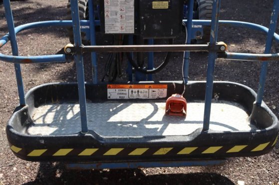 Articulating boom lift Niftylift HR21D 4x4 Diesel 20.8m 2010 Niftylift HR21D 4x4 2010 2 image 13