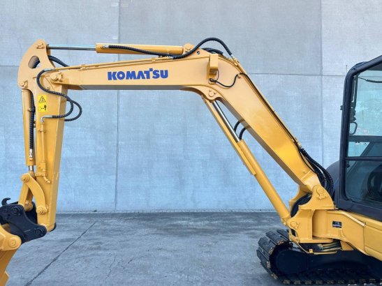 Midi excavator Komatsu PC40MR-2 Diesel 2012 PC40MR-2 2012 2 Crawler Excavators image 13