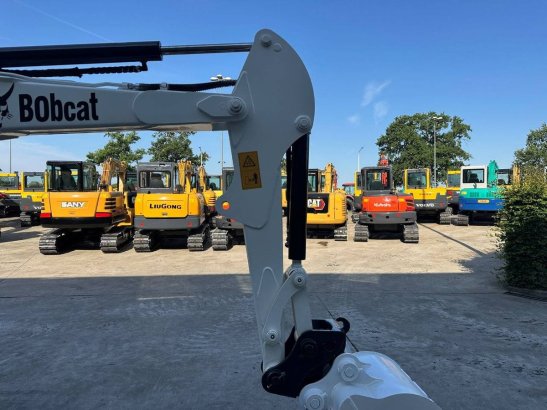 Midi excavator Bobcat 331 Diesel 2010 331 2010 2 Crawler Excavators image 13