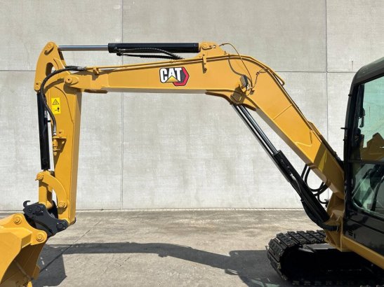Midi excavator Caterpillar 305.5E2 Diesel 2018 305.5E2 2018 2 Crawler Excavators image 13