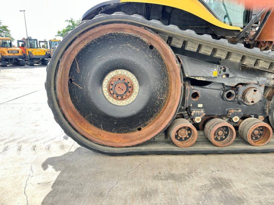 Caterpillar Challenger MT765 Diesel Tracked Tractor 2004 Challenger MT765 2004 2 image 13