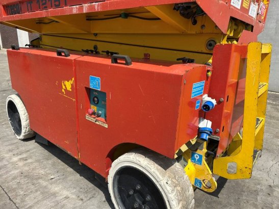 ITECO IT 12151 Electric Scissor Lift 2007 Iteco IT 12151 2007 2 Scissor Lifts image 28