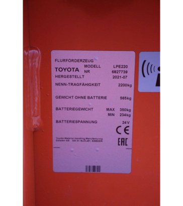 Toyota LPE220 Electric Pallet Truck 2200kg 2021 LPE220 2021 2 Pallet trucks image 13