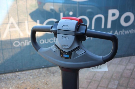 Toyota LWE200 Electric Pallet Truck 2000kg 2023 LWE200 2023 2 Pallet trucks image 13