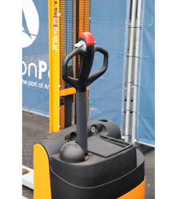 Still Electric Stacker 1000kg 1.86m 2 image 13