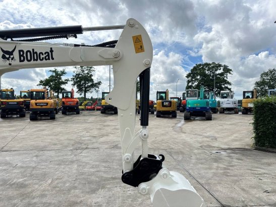 Bobcat 331 Diesel Mini Excavator 2010 331 2010 2 image 13
