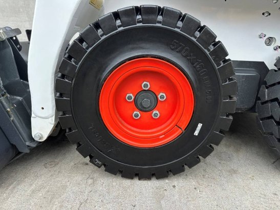 Skid steer loader Bobcat S70 Diesel 2026 S70 2026 2 Wheel Loaders image 13
