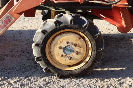 Yanmar YM1802D Mini Tractor Diesel 18hp with front loader YM1802D 2 Tractor Units image 13