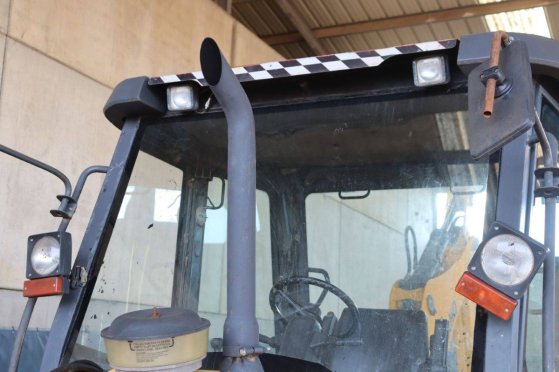 New Holland B80B-SS Diesel 72kW 2017 backhoe loader B80B-SS 2017 2 image 28
