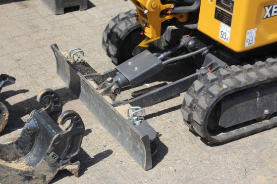 Mini excavator XCMG XE10E Diesel 9.8kW 2025 XE10E 2025 2 image 28