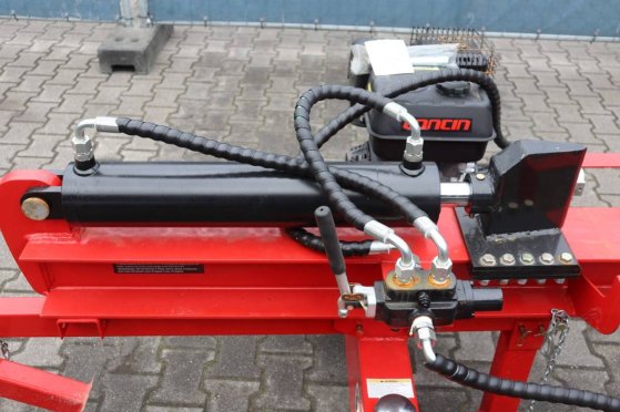 Fuhler Trading LS22GS Petrol 9hp 2025 New Log Splitter Fuhler Trading LS22GS 2025 1 image 13