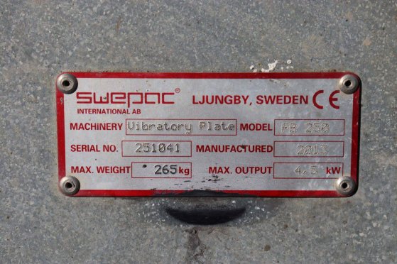 Vibratory Plate Yanmar SWEPAC FB 250 Diesel 2013 FB 250 2013 2 image 13