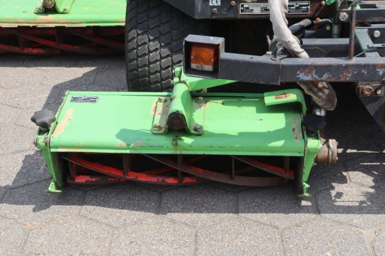 Ransomes Commander Diesel Ride-on Mower 1996 Ransomes Commander 1996 2 image 13