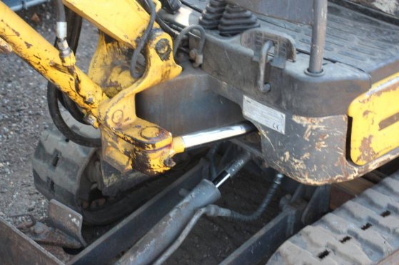Mini excavator New Holland E10SR Diesel 2013 E10SR 2013 2 image 13