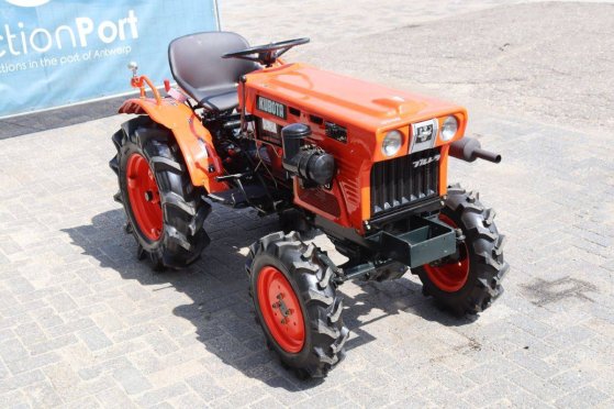 Mini tractor Kubota B7001 Diesel B7001 2 image 13