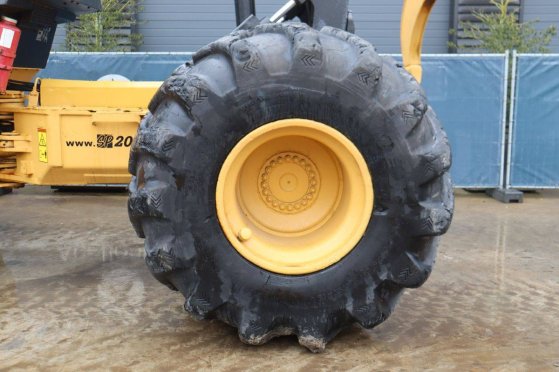 Wheel logger Caterpillar 545C Diesel 2014 545C 2014 2 Wheeled Excavators image 13