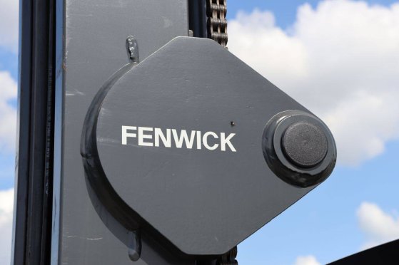 Fenwick-Linde R14HD-01 Electric Reach Truck 1400kg 9.0m 2021 Fenwick-Linde R14HD-01 2021 2 image 13