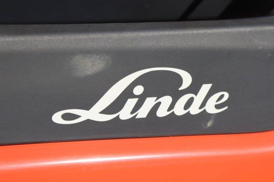 Linde R20-01 Electric Reach Truck 2000kg 4.5m 2018 R20-01 2018 2 image 13