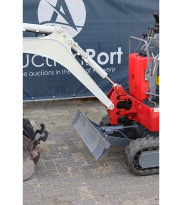 Mini excavator Takeuchi TB210R Diesel 8.8kW 2025 TB210R 2025 2 image 13