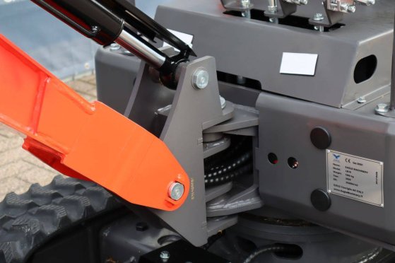 Mini Excavator Eagle Machinery LB18 Diesel 21kW 2026 New LB18 2026 1 image 13