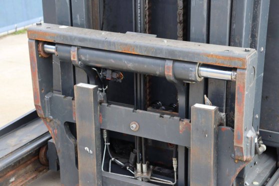 Fenwick-Linde R14-01 Electric Reach Truck 1400kg 8.0m 2020 Fenwick-Linde R14-01 2020 2 image 13