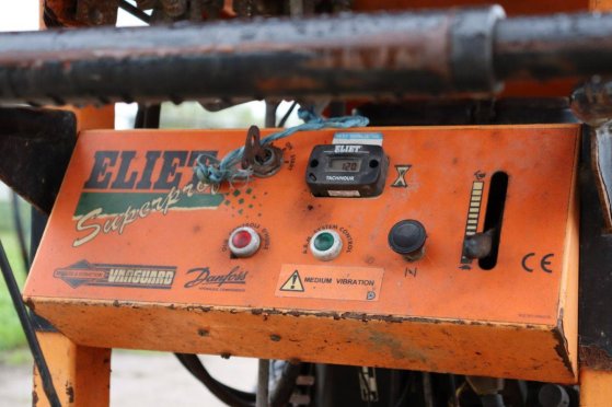 Wood Chipper Eliet Super Prof 2000 Petrol 18hp 2011 Eliet Super Prof 2000 2011 2 image 13