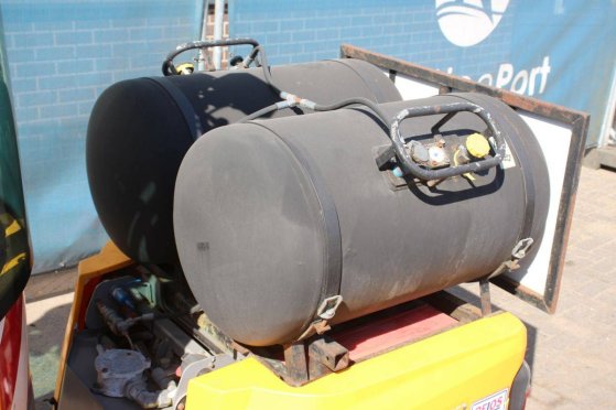 Heylens Belos TP 3440 Diesel Implement Carrier 2012 with Weed Burner Heylens Belos TP 3440 2012 2 image 14