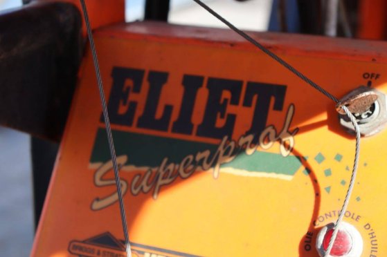 Wood Chipper Eliet Superprof 2000 Petrol 18hp 2012 Eliet Superprof 2000 2012 2 image 14