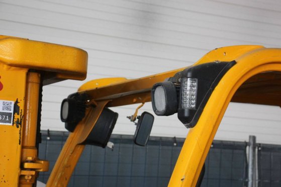 Hyster J2.5XN Electric Forklift 2360kg 4.95m 2012 J2.5XN 2012 2 Forklift image 14