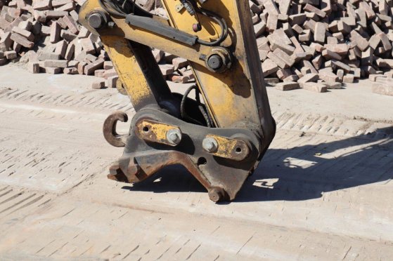 Crawler excavator Caterpillar 326FL Diesel 152kW 2018 326FL 2018 2 Crawler Excavators image 14