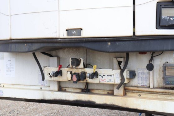 Reefer Semi-trailer Schmitz Cargobull SCB-S3B 42000kg 2017 Schmitz Cargobull SCB-S3B 2017 2 Refrigerated semi trailers ima...