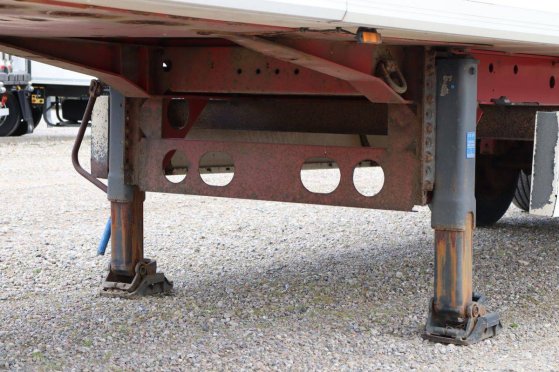 Closed Semi-Trailer Krone SD 39000kg 2009 9357 2009 2 Box semi-trailers image 14