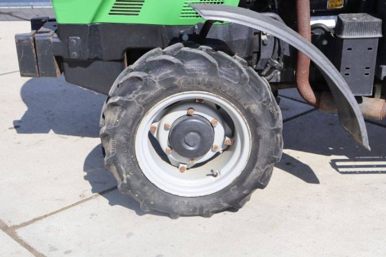 Tractor Deutz Fahr Agroplus 320 Diesel 60kW 2010 Deutz Fahr Agroplus 320 2010 2 image 14