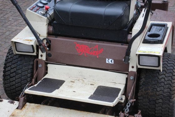 Grasshopper 721D Diesel Ride-on Mower Grasshopper 721D 2 image 14
