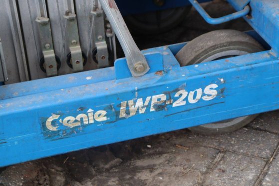 Genie IWPE-20S Electric Mast Lift 8.1m 2000 IWPE-20S 2000 2 image 14