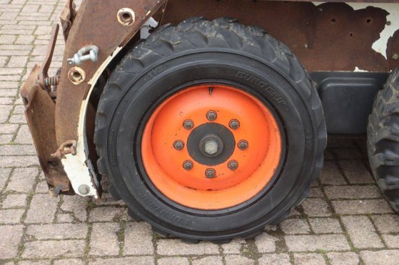 Skid steer loader Bobcat S130 Diesel 36kW 2014 S130 2014 2 Wheel Loaders image 14