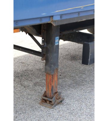 Closed Semi-Trailer Krone SD 36000kg 2011 9357 2011 2 Box semi-trailers image 14