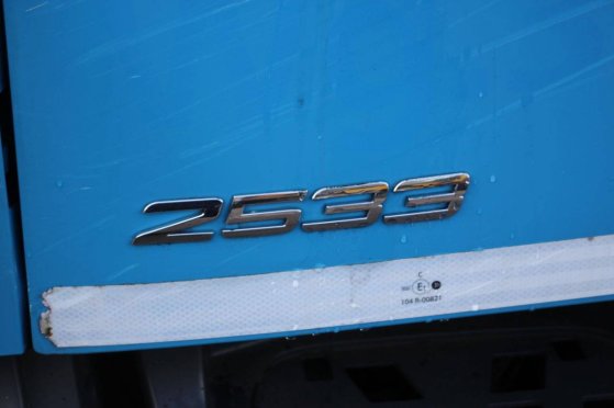 Chassis Cabin Mercedes-Benz Antos 2533 Diesel 2016 Antos 2533 2016 2 image 14