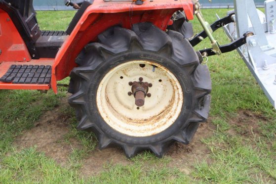 Yanmar F13 ED Diesel Mini Tractor with Arena Leveller F13 ED 2 image 14