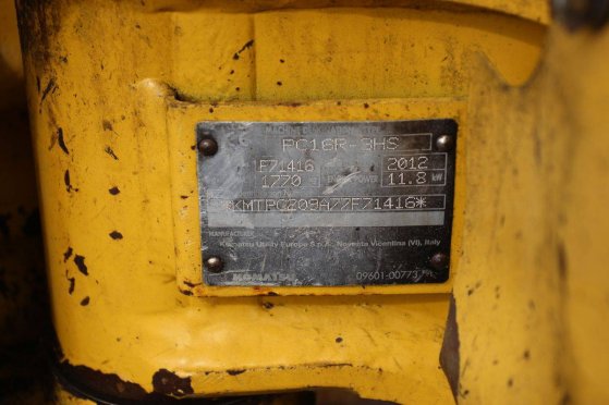 Mini excavator Komatsu PC16R-3HS Diesel 11.8kW 2012 PC16R-3HS 2012 2 image 14