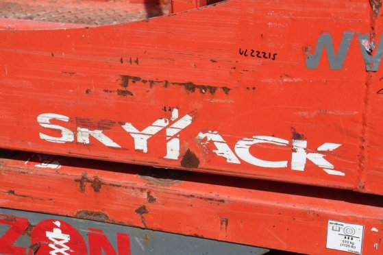 Skyjack SJ16 Electric Mast Lift 227kg 6.75m Skyjack SJ16 2 image 14