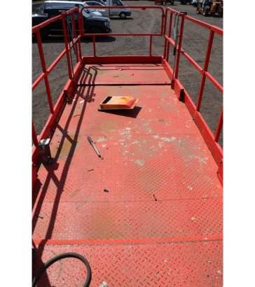 Scissor Lift Haulotte H12SXLNT Diesel 700kg 12m 2014 Haulotte H12SXLNT 2014 2 Scissor Lifts image 14
