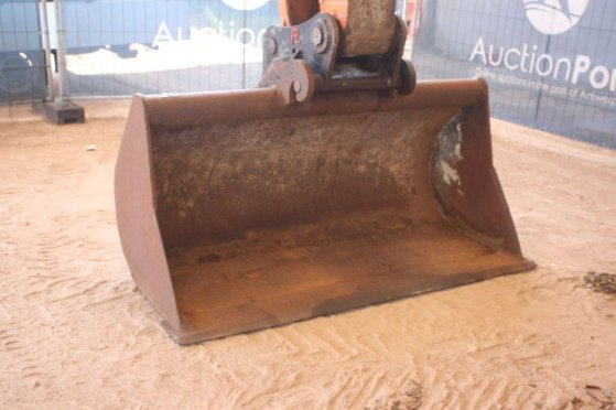 Crawler excavator Hitachi ZX225USLC-5B Diesel 122kW 2014 ZX225USLC-5B 2014 2 Crawler Excavators image 14