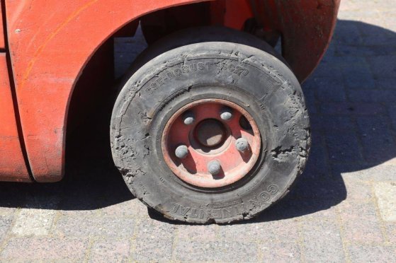 Linde H25 Diesel Forklift 2500kg H25 2 Forklift image 14