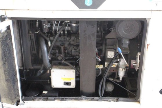 Generator SDMO R22C3 Diesel 2011 SDMO R22C3 2011 2 Generators image 14